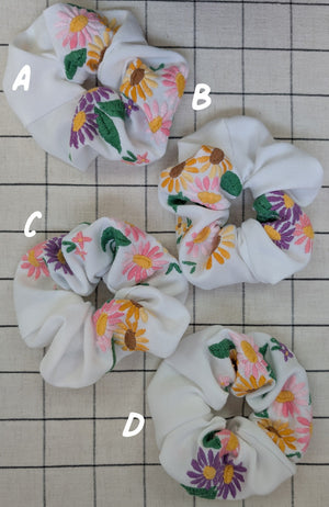 Vintage Embroidered Scrunchie - Hannah