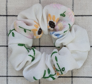 Vintage Embroidered Scrunchie - Daphne