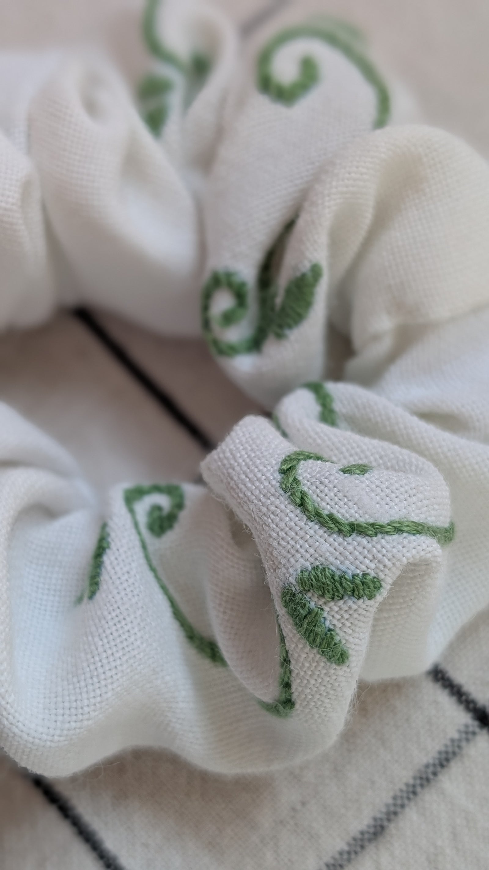 Vintage Embroidered Scrunchie - Eva