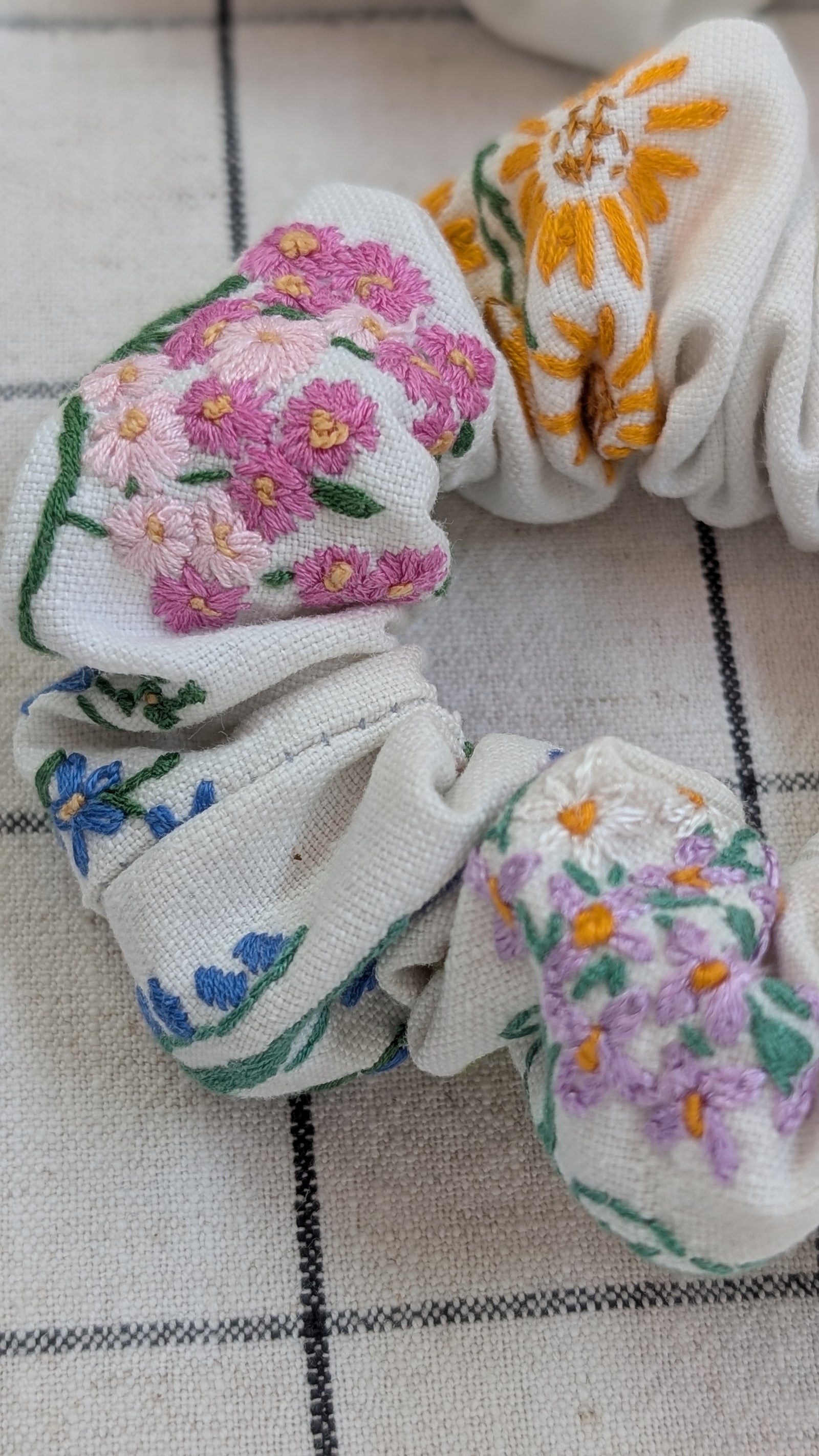 Vintage Embroidered Scrunchie - Fiona