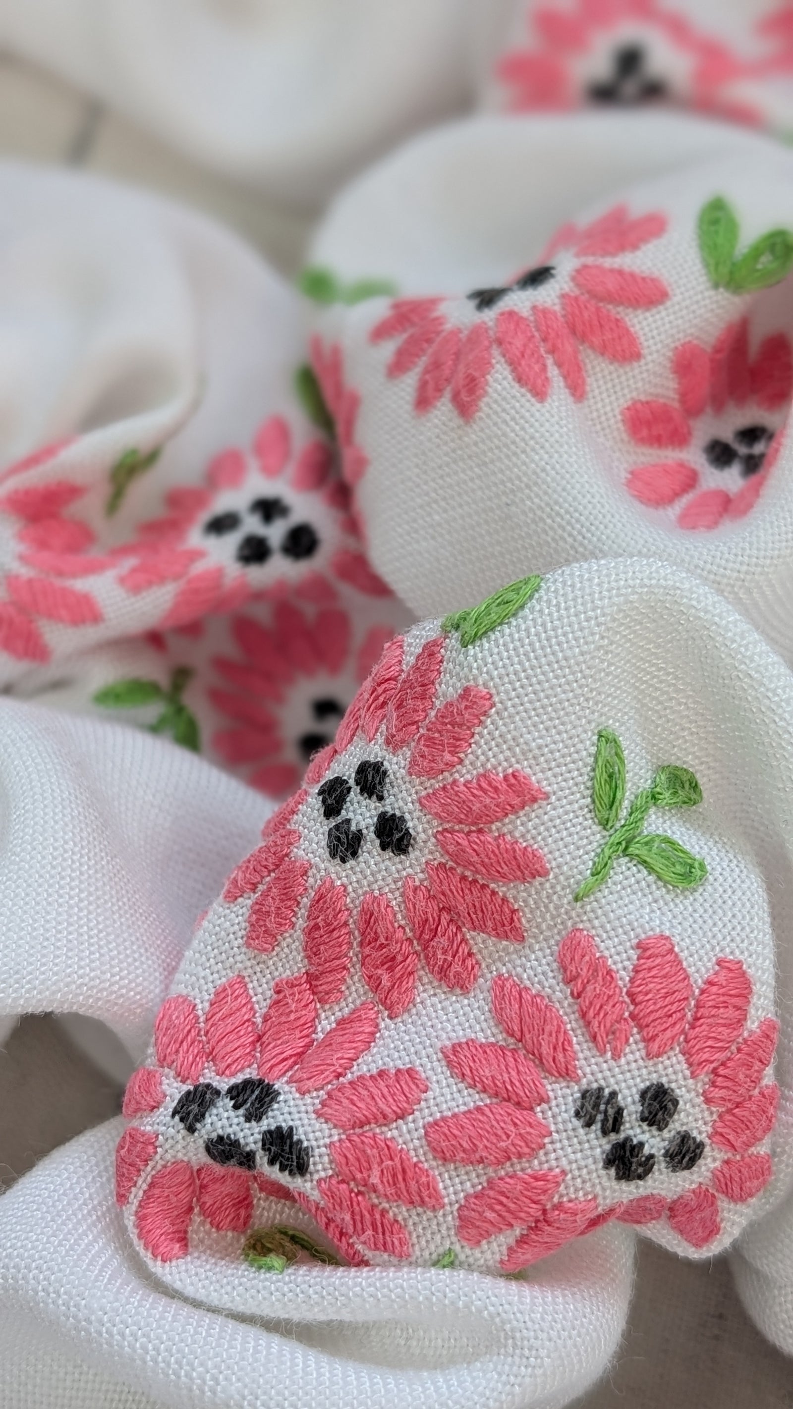 Vintage Embroidered Scrunchie - Isabella