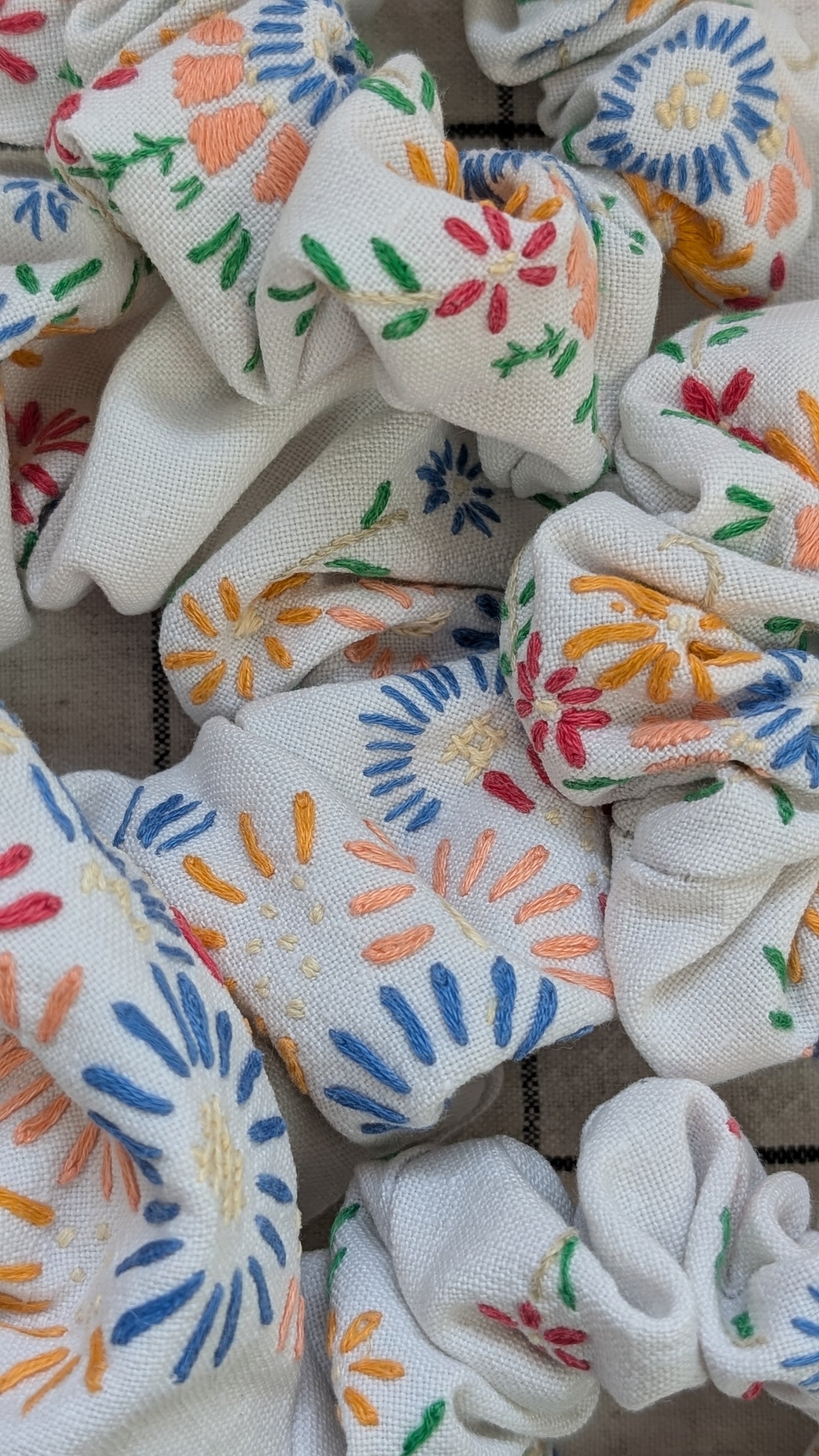 Vintage Embroidered Scrunchie - Juno