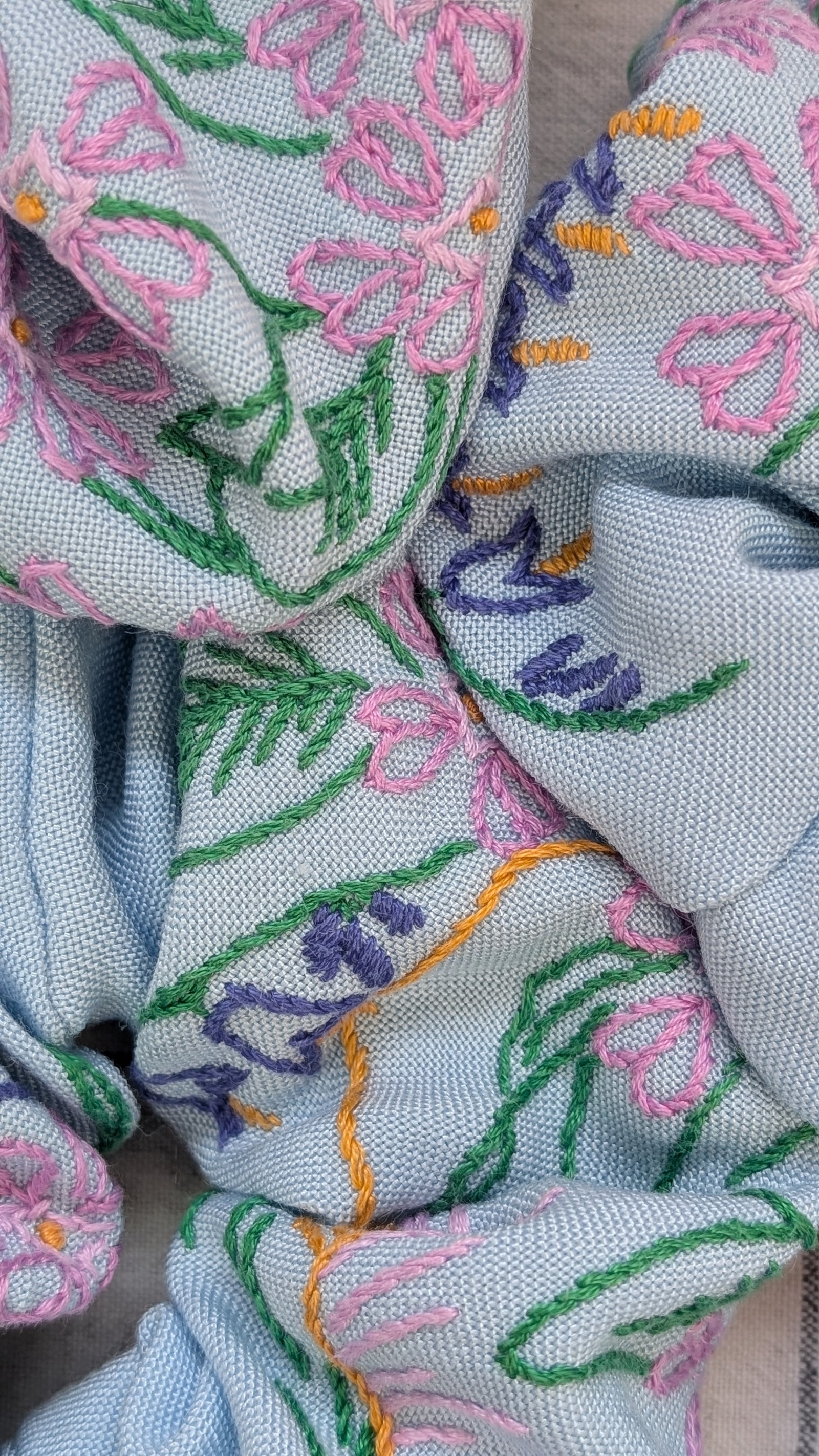 Vintage Embroidered Scrunchie - Janey